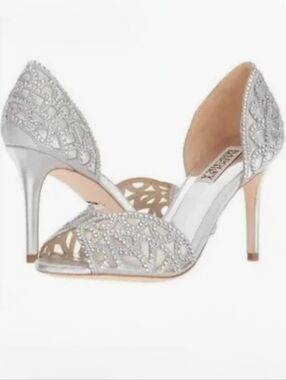 Badgley Mischka Harris Pump, Silver, Size 7.5